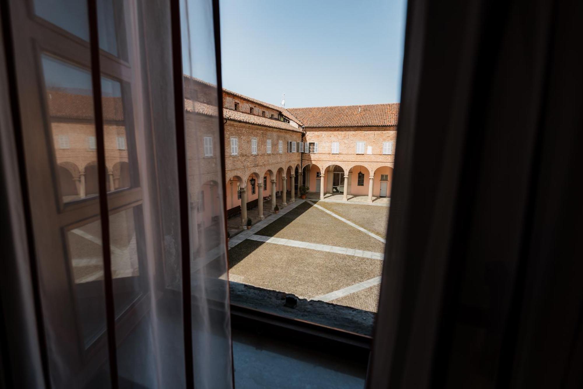 Отель Casa Regina Montis Regalis Vicoforte Экстерьер фото