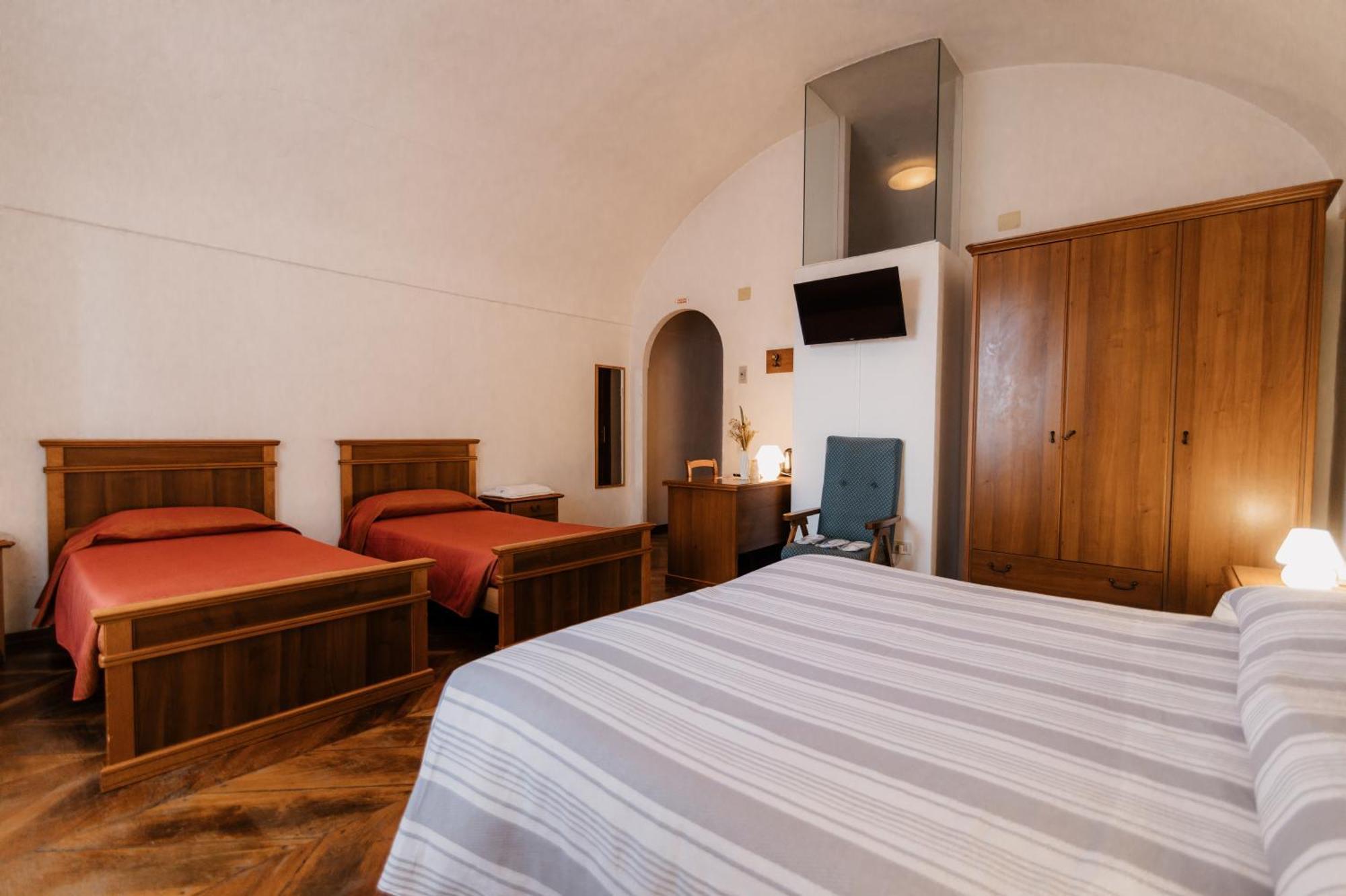 Отель Casa Regina Montis Regalis Vicoforte Экстерьер фото