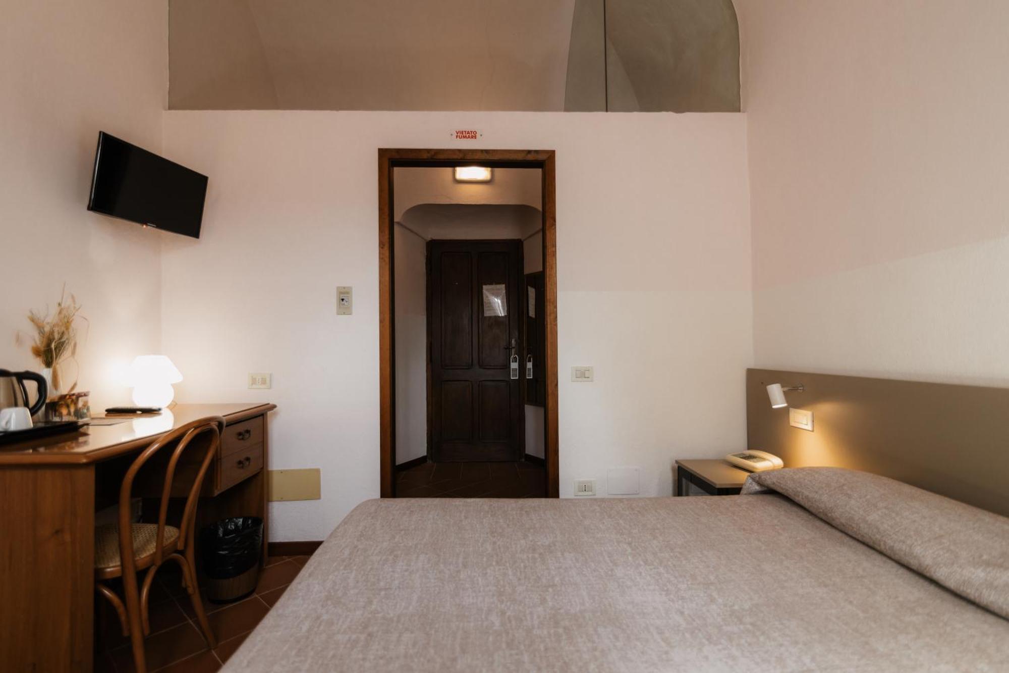 Отель Casa Regina Montis Regalis Vicoforte Экстерьер фото